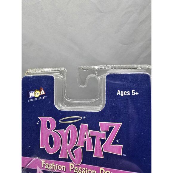 Bratz Girls Sasha fashion passion pen lip gloss necklace and writing pen New - Picture 11 of 11